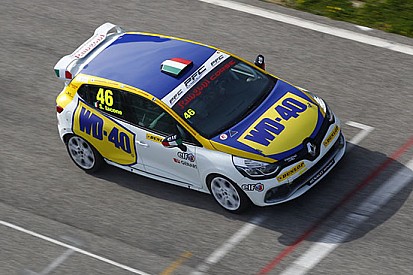 Simone Iacone firma la pole position ad Imola