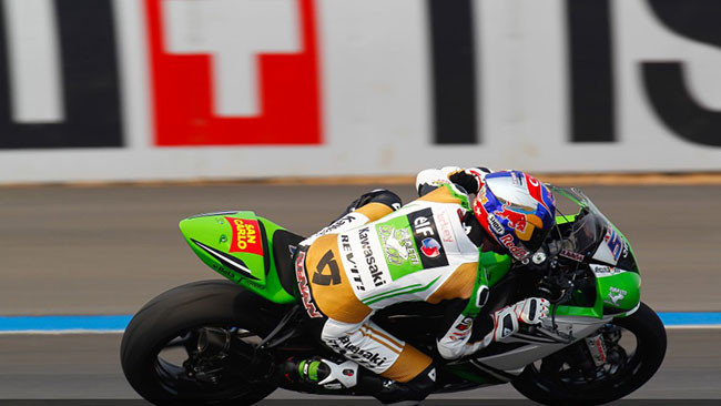 Sofuoglu beffa Cluzel ed è in pole a Buriram