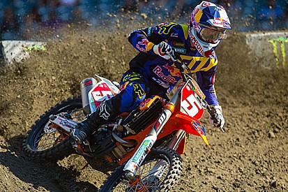 Ryan Dungey domina e trionfa ad Anaheim