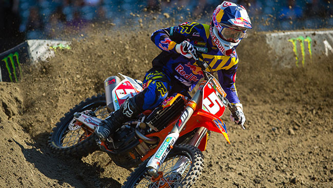 Ryan Dungey domina e trionfa ad Anaheim