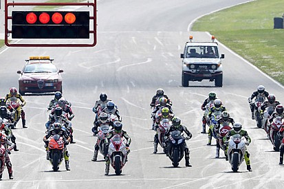 Cinque weekend con doppia gara anche nel 2015