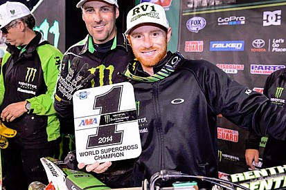 Villopoto sfida Cairoli nel Mondiale MXGP 2015!