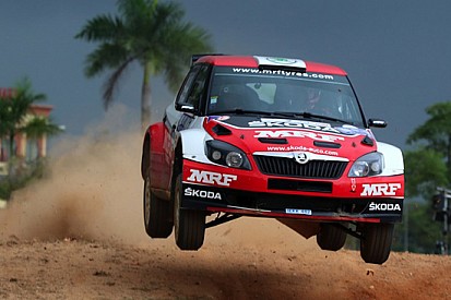 Jan Kopecký vicino al Titolo APRC