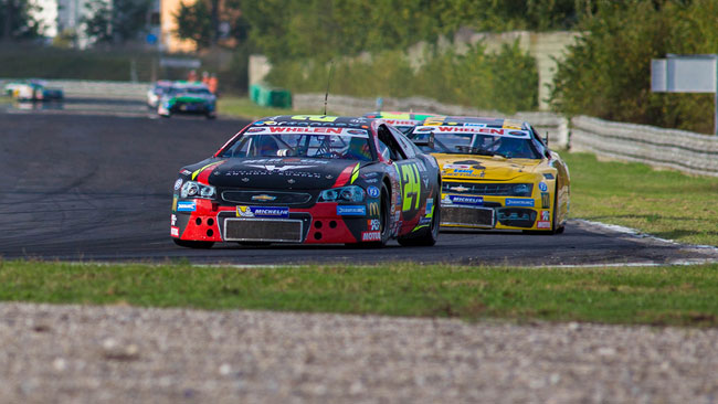NASCAR Whelen: Dumarey coglie la sua prima vittoria