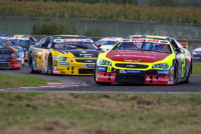 NASCAR Whelen: Vilarino torna leader in Elite 1