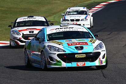 Vittoria di classe per la Peugeot RCZ a Vallelunga