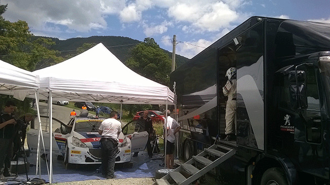 Un giorno di test con Peugeot e Andreucci in Garfagnana