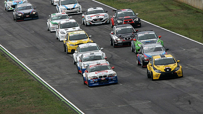 Terzo sigillo per Moccia e Busnelli in gara 1 al Mugello
