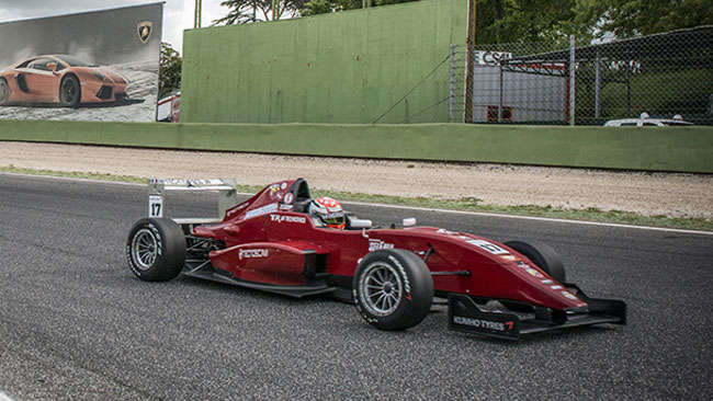 Perullo contende la pole alla F3 di Milani