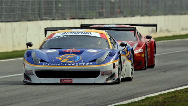 Cordoni al via a Monza con la Ferrari della Ombra