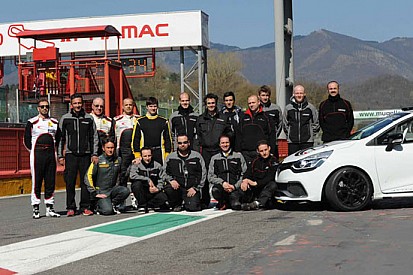 Composit Motorsport al lavoro al completo al Mugello