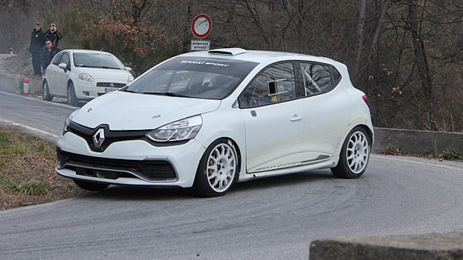 Esclusiva: alla scoperta della nuova Renault Clio R3T!