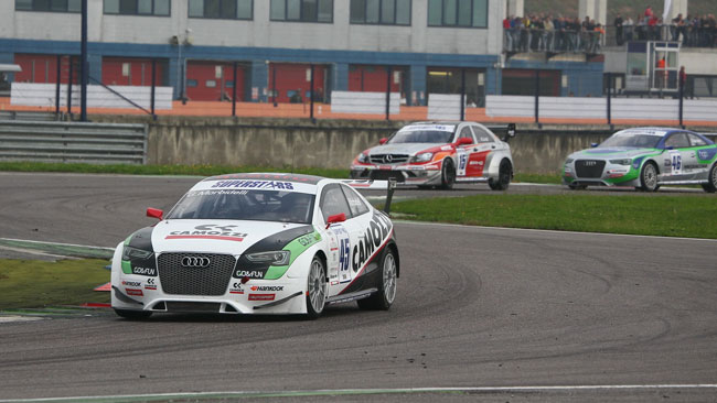Gianni Morbidelli trionfa in gara 1 a Franciacorta