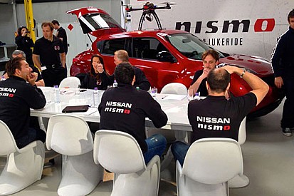 #JukeRide: Nissan mette il pilota nella telemetria