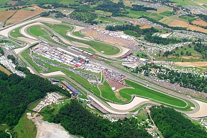 Il Mugello diventa una discoteca per Natale