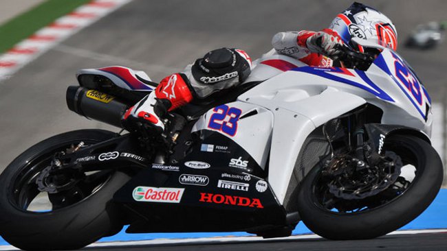 Broc Parkes torna in pole nella Supersport