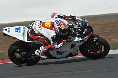 Jules Cluzel batte Sam Lowes per la pole per 0"003!