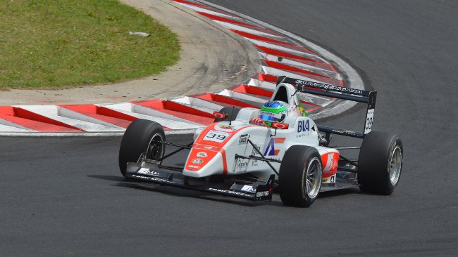 Pole position tutte brasiliane a Budapest