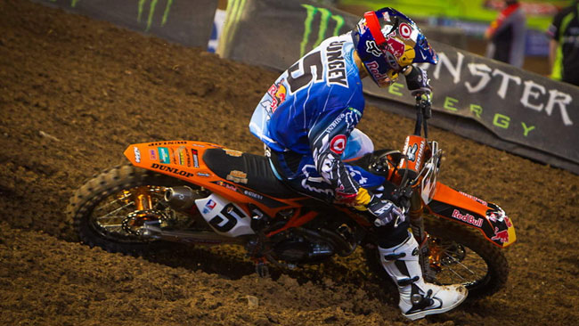 Ryan Dungey porta al successo la KTM a Phoenix