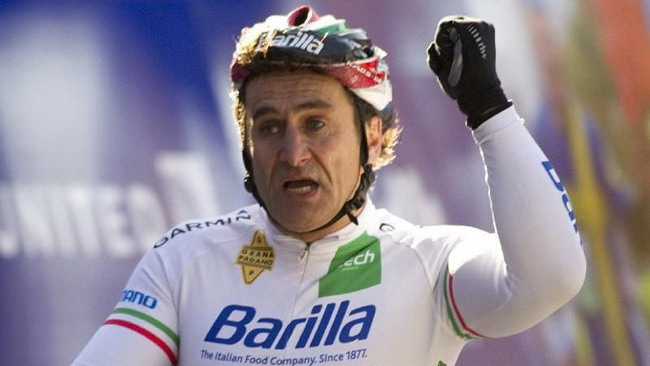 Alex Zanardi ha vinto la Maratona di New York!