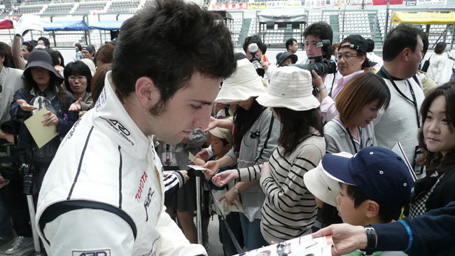 Un tifone blocca la Formula Nippon a Suzuka