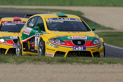 Doppietta Seat in gara 1 ad Imola