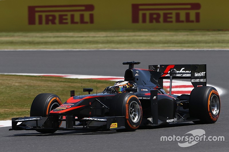 Vandoorne de retour au top en essais libres