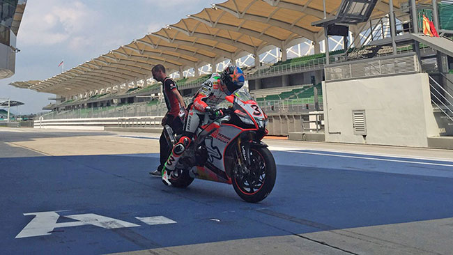 Test sfortunati per Max Biaggi a Sepang