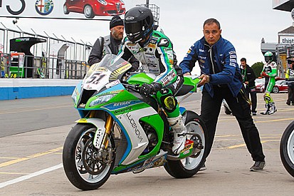 Barragan lascia il Team Grillini, subentra Alex Phillis