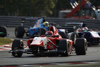 La carrera dos de GP3 en Hungría fue de Ceccon