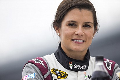 Danica close to new deal with Stewart-Haas Racing