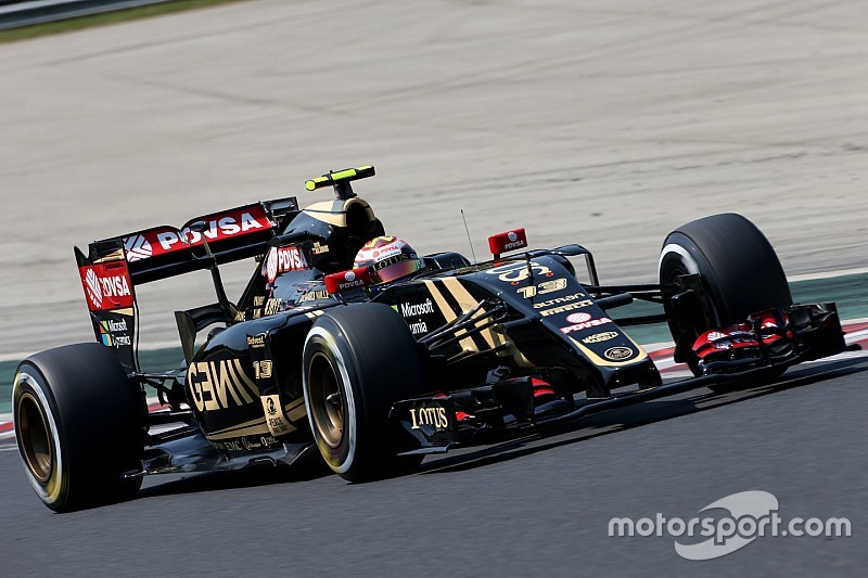 Ecclestone espera la decisión de Renault sobre la toma de posesión de Lotus