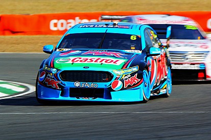 Mostert dominates Sunday V8 race