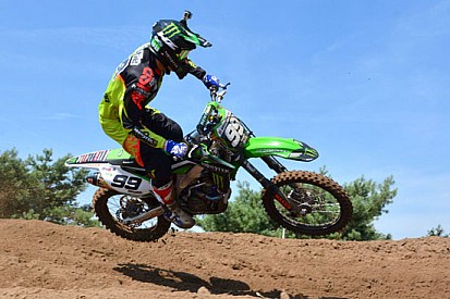 A Lommel domina Max Anstie, ma il leader è Jonass