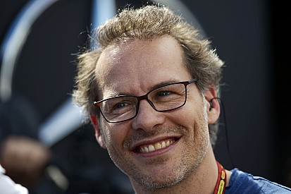 Villeneuve eyes Formula E campaign after Venturi test