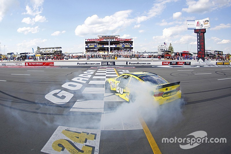 Logano e Busch a secco: a Pocono fa festa Kenseth