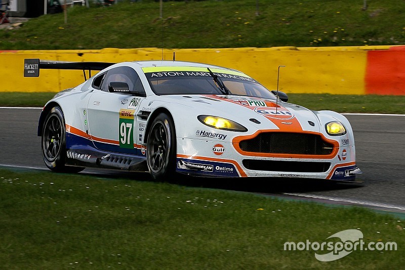 Aston Martin Racing mantiene a Turner