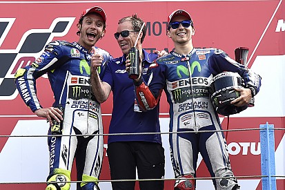 Rossi e Lorenzo: "Hamilton sulla M1? Perché no..."