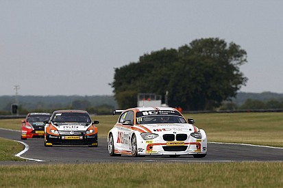 Priaulx and Jordan lead the way in Snetterton practice