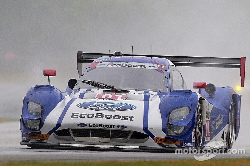 Hand logra la primera pole para Ganassi en 2015