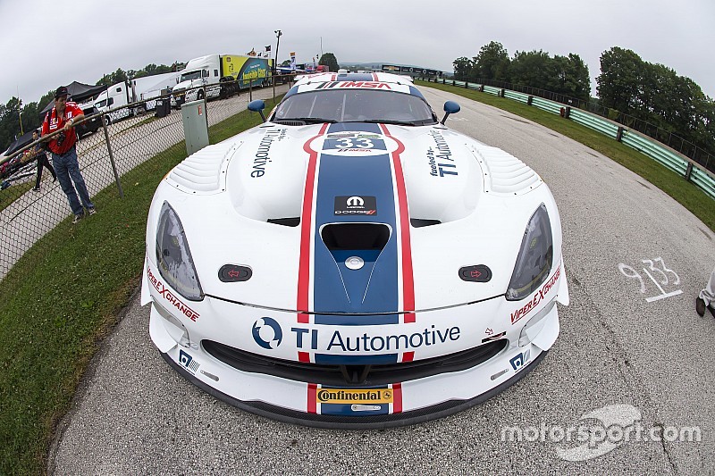 Ben Keating qualifies second at Road America after another pole battle in No. 33 Viper GT3-R