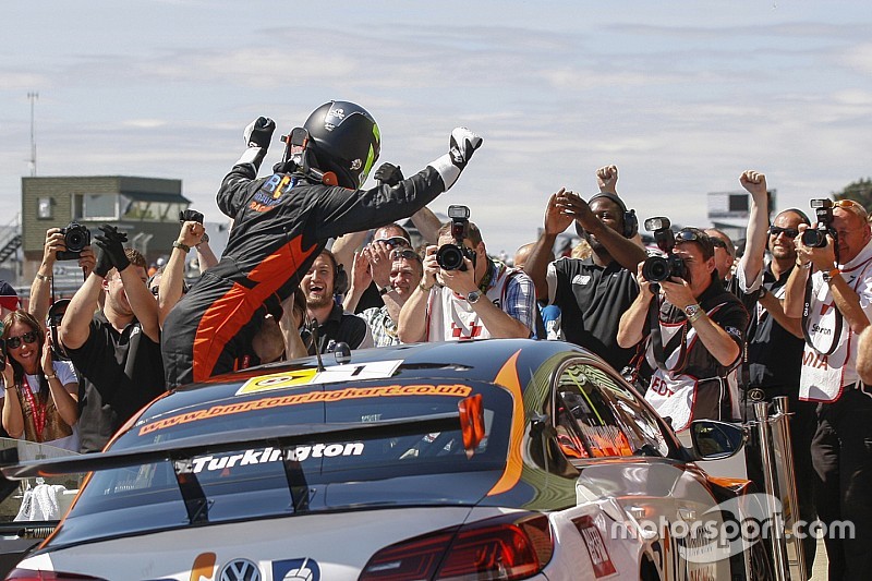 Turkington volvió ganar en Snetterton