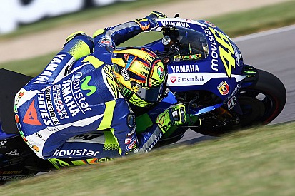Rossi comemora liderança mas vê Lorenzo forte em Brno