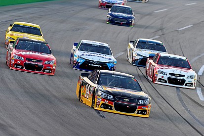 NASCAR will stay the course with 2015 rules package for Chase