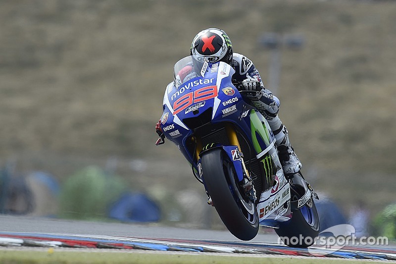 Lorenzo muestra un gran ritmo en el warm-up