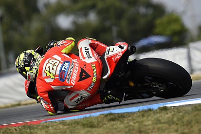 Un problème technique prive Iannone d'une bagarre contre Rossi