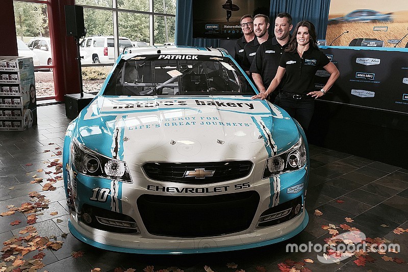 Le sponsor principal de Danica Patrick pour 2016 enfin dévoilé