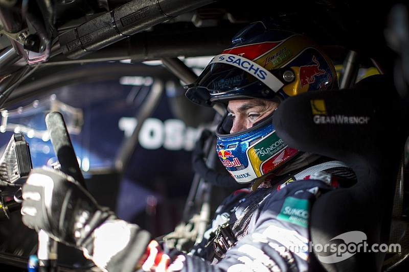 Lowndes looking for Sydney “help” in title fight