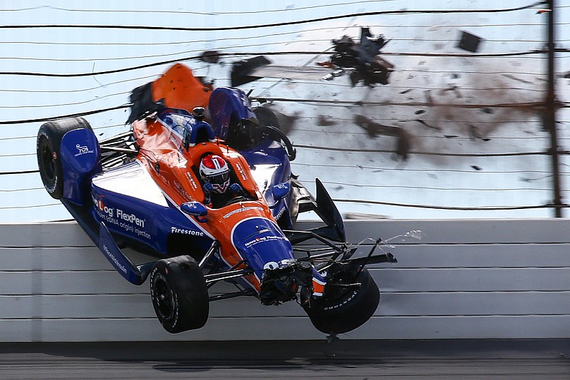 Kimball goes airborne in Pocono qualifying - video