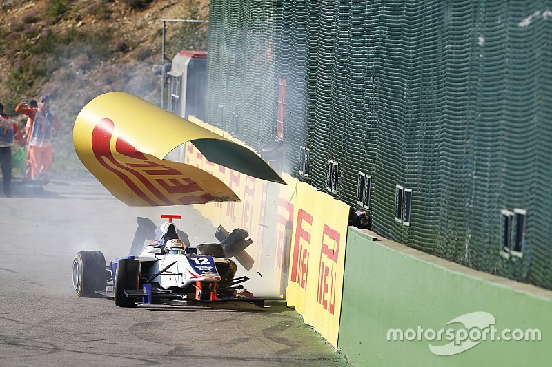 Parry habla sobre lo "ridículo" de los autos de GP3